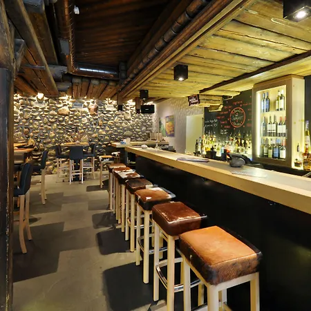 Апарт-отель Eiger -